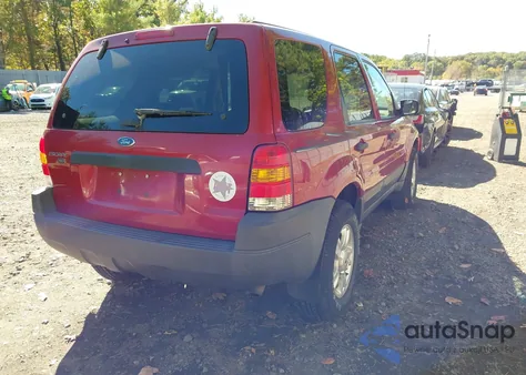 2004 Ford Escape Xlt z USA, uszkodzony, nr VIN 1FMYU93114DA06562